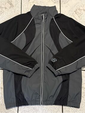 New Balance Colorblock Full-Zip Windbreaker Jacket Black Grey Men’s Size Medium